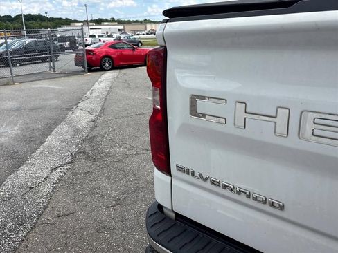 Used 2020 Chevrolet Silverado 1500 LT w/ All-Star Edition AWD/4WD image 13