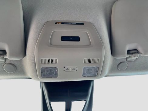 Used 2023 Ford Transit 250 Medium Roof AWD image 21