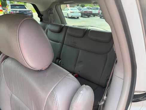 Used 2006 Toyota Sienna XLE Limited FWD image 9