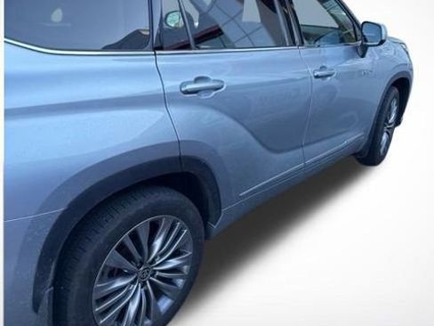 Used 2020 Toyota Highlander Platinum image 5