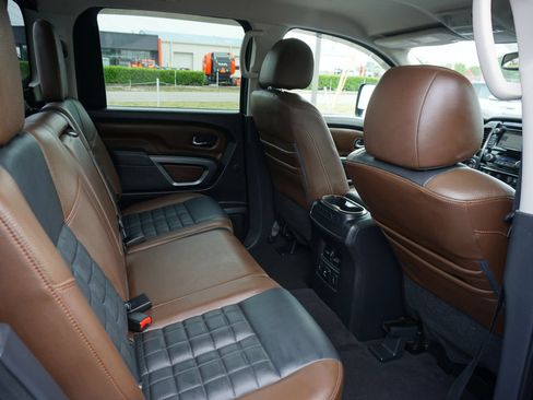 Used 2016 Nissan Titan Platinum Reserve AWD/4WD image 19
