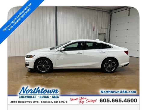 Used 2024 Chevrolet Malibu LT FWD image 2