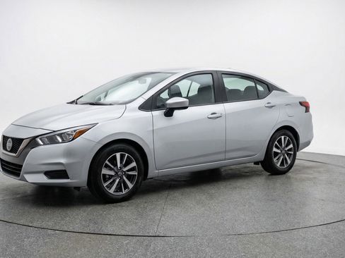 Used 2025 Nissan Versa SV FWD image 3