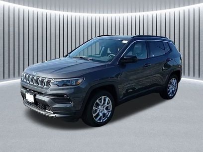 New 2024 Jeep Compass Latitude w/ Sun and Sound Group