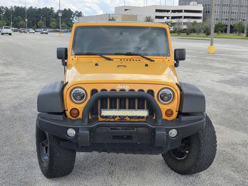 Used 2012 Jeep Wrangler Unlimited Sport w/ Connectivity Group AWD/4WD image 2