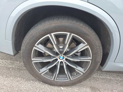 Used 2025 BMW X5 xDrive40i w/ M Sport Package AWD/4WD image 4