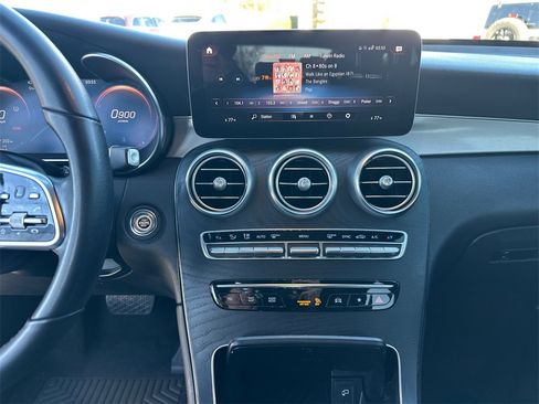 Certified 2021 Mercedes-Benz GLC 300 image 30