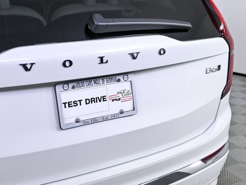 Used 2026 Volvo XC90 B6 Ultra w/ Protection Package AWD/4WD image 40