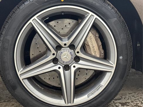 Used 2017 Mercedes-Benz E 300 image 32