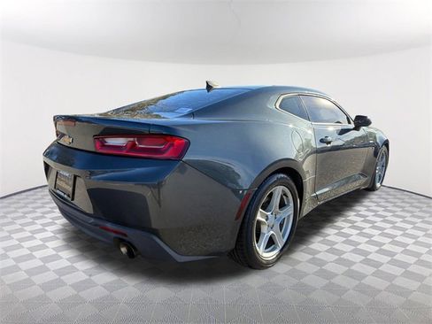 Used 2018 Chevrolet Camaro LT image 5