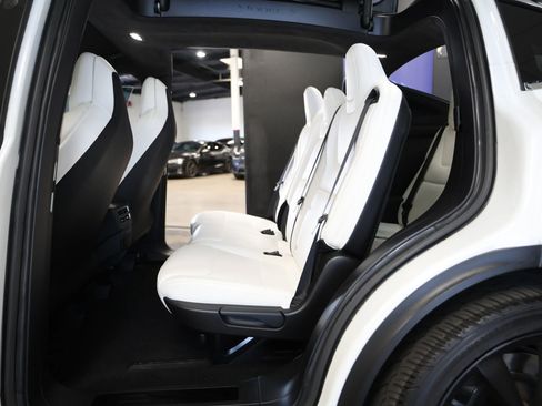 Used 2017 Tesla Model X P100D image 47