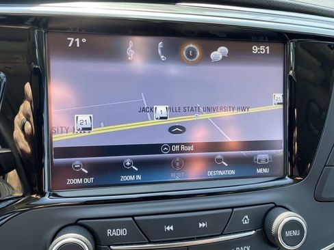 Certified 2020 Buick Envision Essence FWD image 29