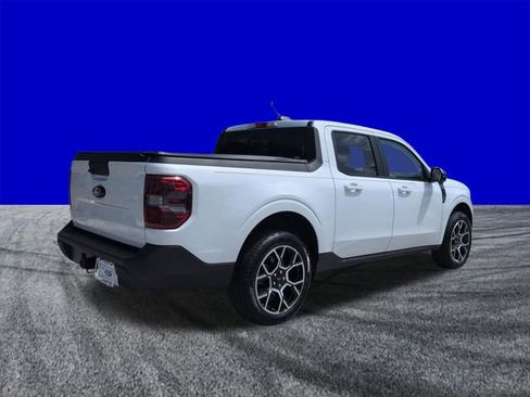 Certified 2025 Ford Maverick Lariat AWD/4WD image 4