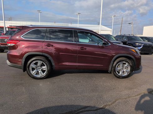 Used 2018 Toyota Highlander Limited image 6