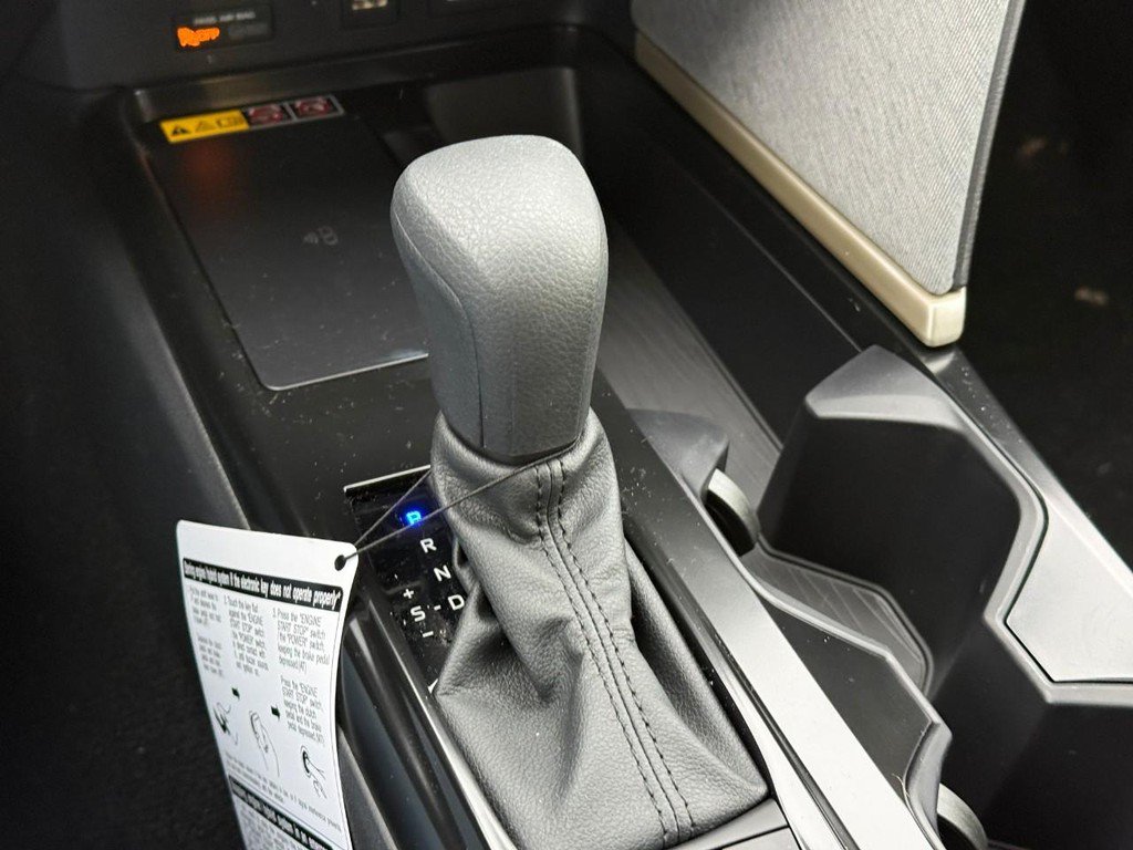 Used 2026 Toyota Camry LE FWD image 15