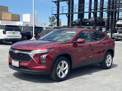 Used 2024 Chevrolet Trax LS w/ LS Convenience Package