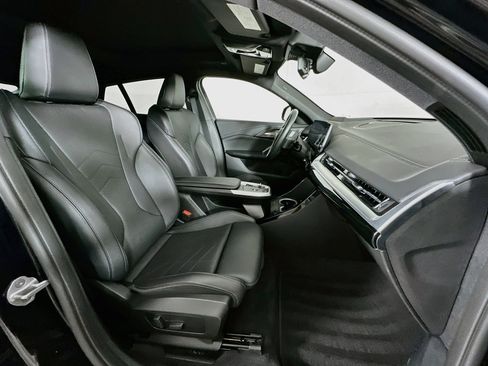 Used 2026 BMW X2 xDrive28i AWD/4WD image 32