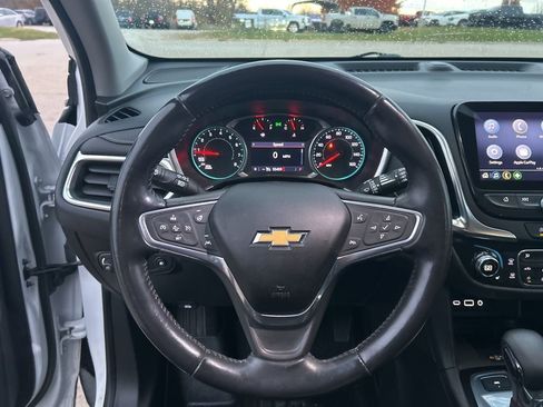 Used 2022 Chevrolet Equinox Premier image 26