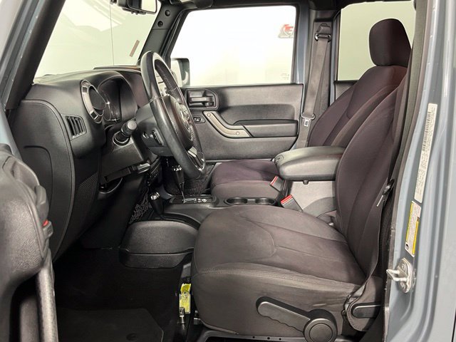 Used 2014 Jeep Wrangler Unlimited Sport w/ Quick Order Package 24S AWD/4WD image 21