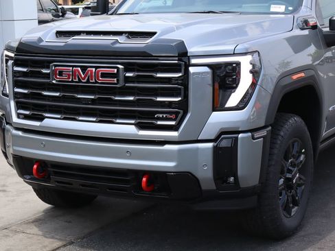 New 2026 GMC Sierra 2500 AT4 w/ AT4 Premium Plus Package AWD/4WD image 4