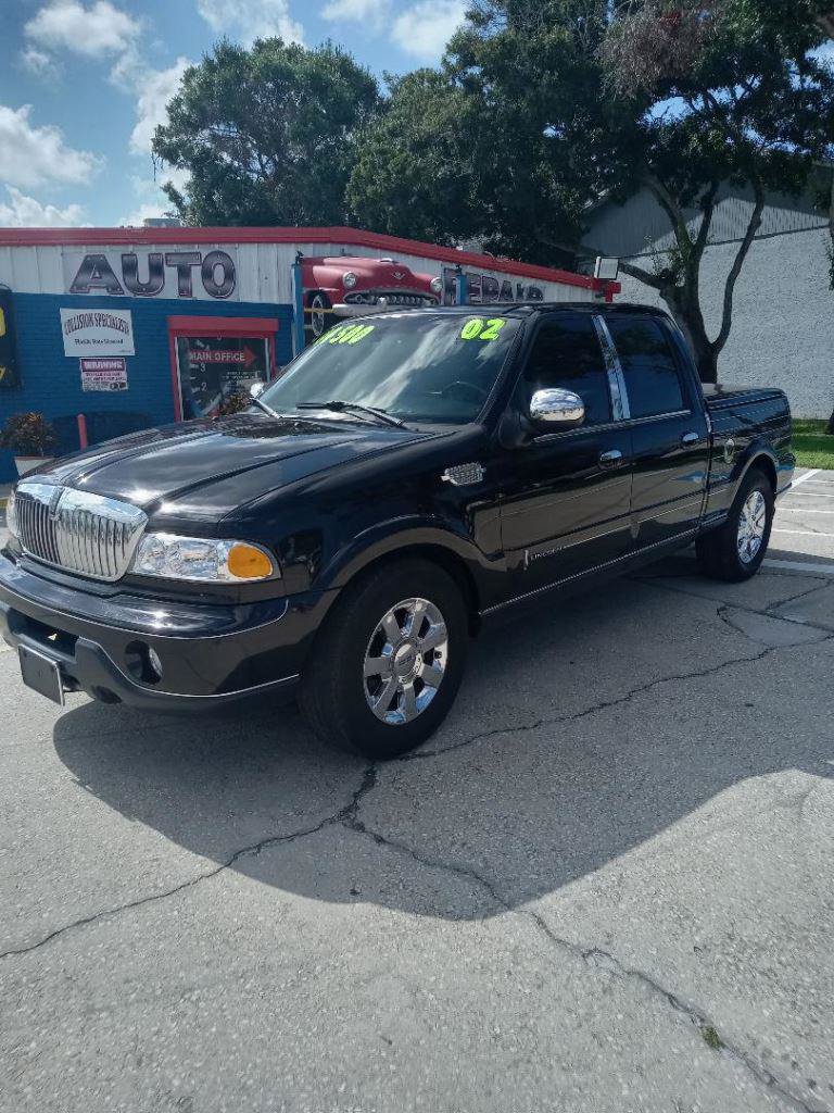 Used 2002 Lincoln Blackwood RWD image 2