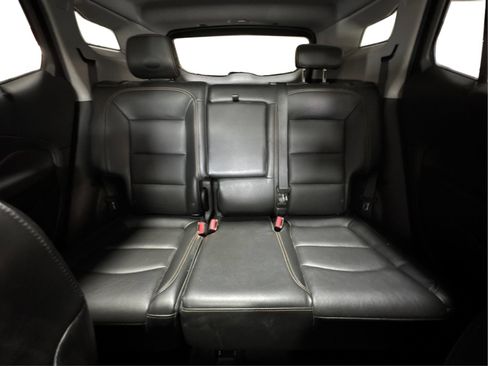 Used 2018 GMC Terrain SLT w/ Preferred Package AWD/4WD image 14