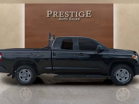 Used 2017 Toyota Tundra SR RWD image 2