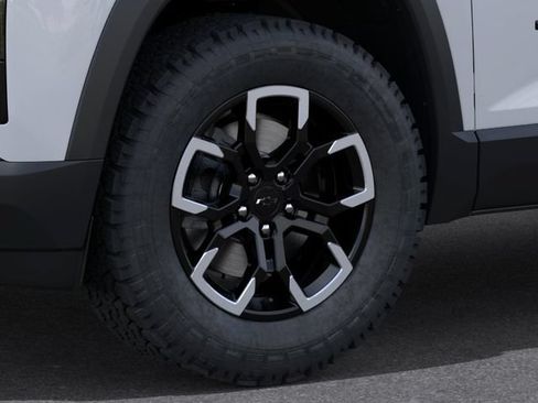 New 2027 Chevrolet Equinox ACTIV w/ Safety and Technology Package FWD image 9