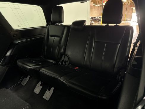 Used 2019 Ford Expedition XLT image 28