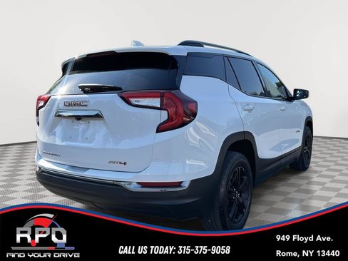 Used 2024 GMC Terrain AT4 w/ GMC Pro Grade Package AWD/4WD image 5
