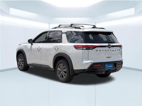 Used 2026 Nissan Pathfinder SV w/ SV Premium Package FWD image 3
