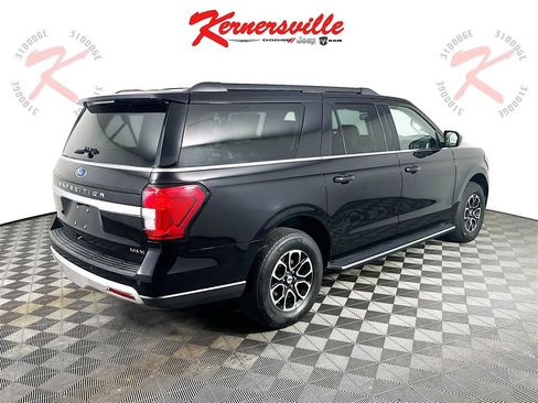 Used 2023 Ford Expedition Max XLT image 7