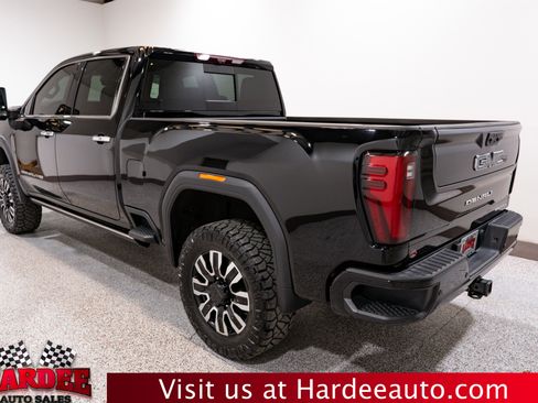 Used 2024 GMC Sierra 2500 Denali Ultimate w/ Snow Plow Prep/Camper Package image 3