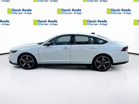 Used 2026 Honda Accord SE image 4