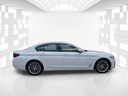 Used 2023 BMW 530i w/ Premium Package RWD image 8