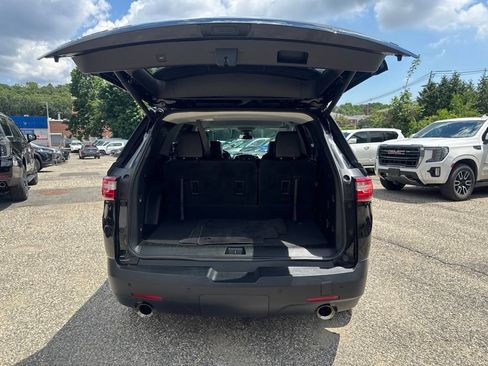 Used 2021 Chevrolet Traverse LT w/ LT Premium Package AWD/4WD image 6