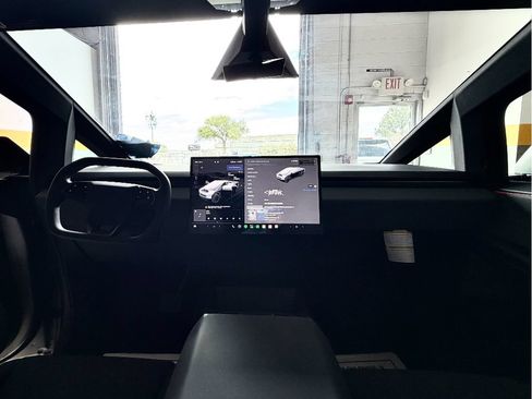 Used 2026 Tesla Cybertruck AWD Crew Cab image 22
