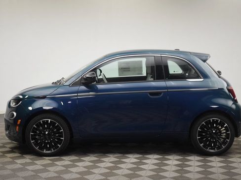 New 2026 FIAT 500 e Icona w/ Quick Order Package 21R FWD image 14