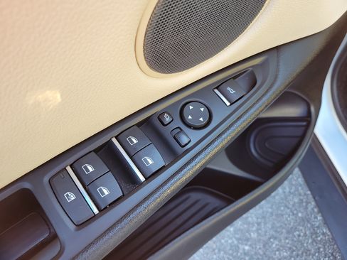 Used 2018 BMW X5 xDrive40e image 22