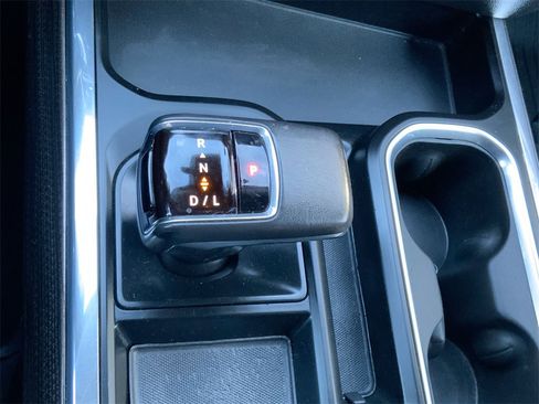 Certified 2022 Chevrolet Silverado 1500 LT Trail Boss w/ Convenience Package II image 16