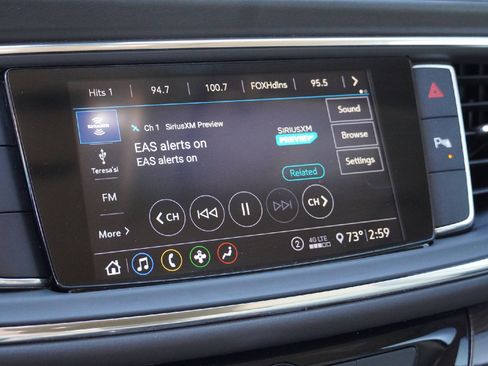 Used 2020 Buick Enclave Essence image 11