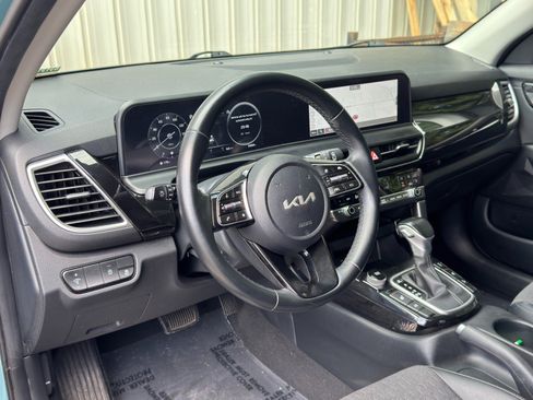 Used 2024 Kia Seltos S AWD/4WD image 12