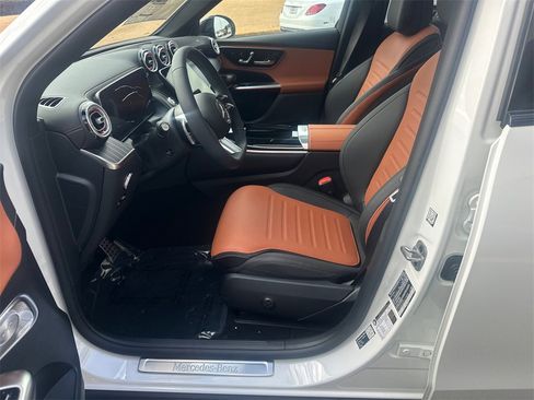 New 2026 Mercedes-Benz GLC 300 image 9