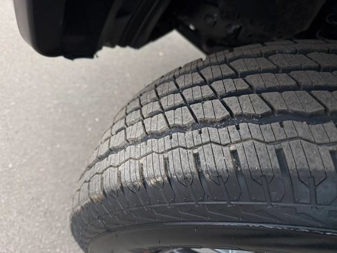 Used 2020 Toyota Tacoma TRD Off-Road w/ TRD Premium Off Road Package image 45