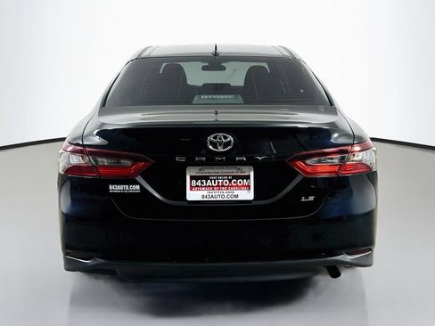 Used 2022 Toyota Camry LE FWD image 6