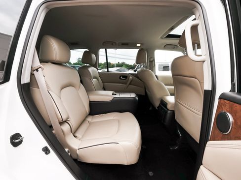 Used 2023 Nissan Armada SL w/ Captain's Chairs Package AWD/4WD image 43