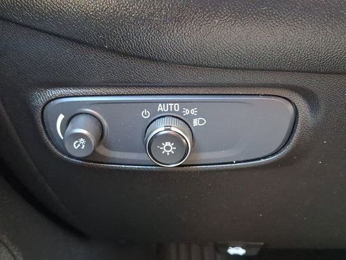 Certified 2021 Chevrolet Equinox LT image 25