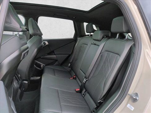 Used 2025 BMW X3 xDrive30 w/ M Sport Package AWD/4WD image 19