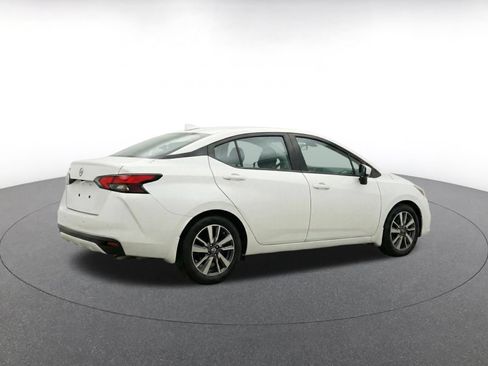 Used 2025 Nissan Versa SV FWD image 11