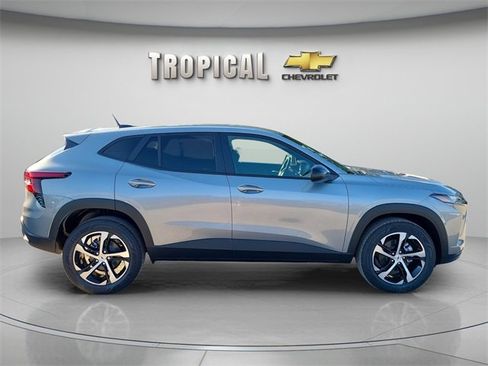 New 2026 Chevrolet Trax RS image 6